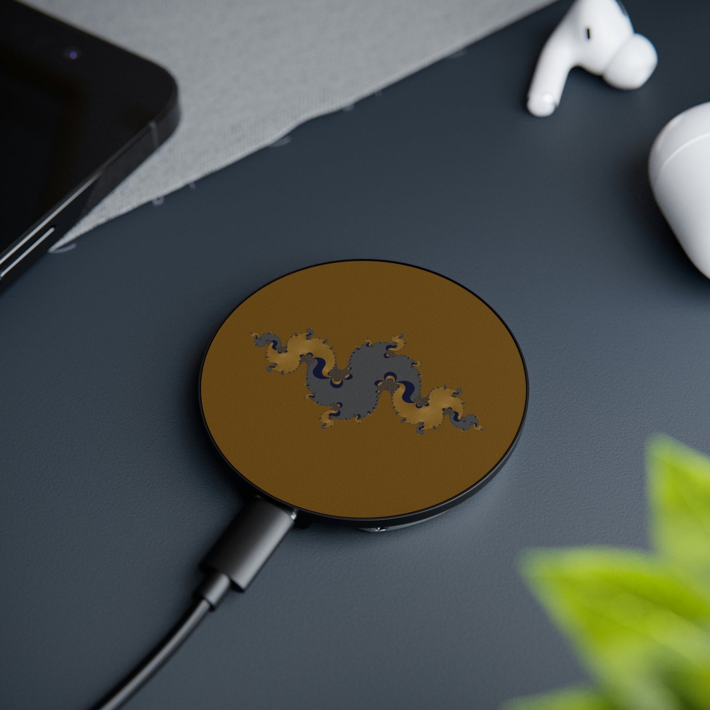 Office Magnetic Induction Charger - One size / Black Base